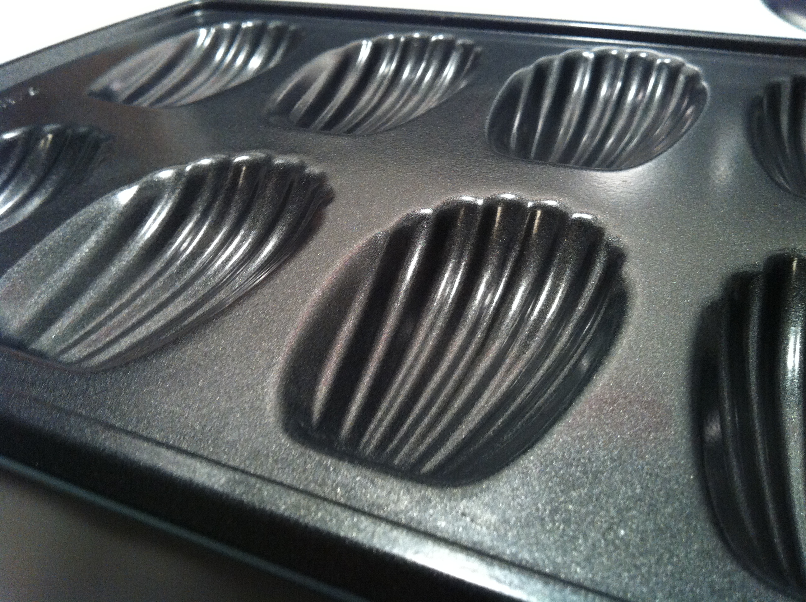 Madeleine mold pan
